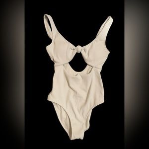 AERIE WHITE ONE PIECE SWIMSUIT SIZE XS